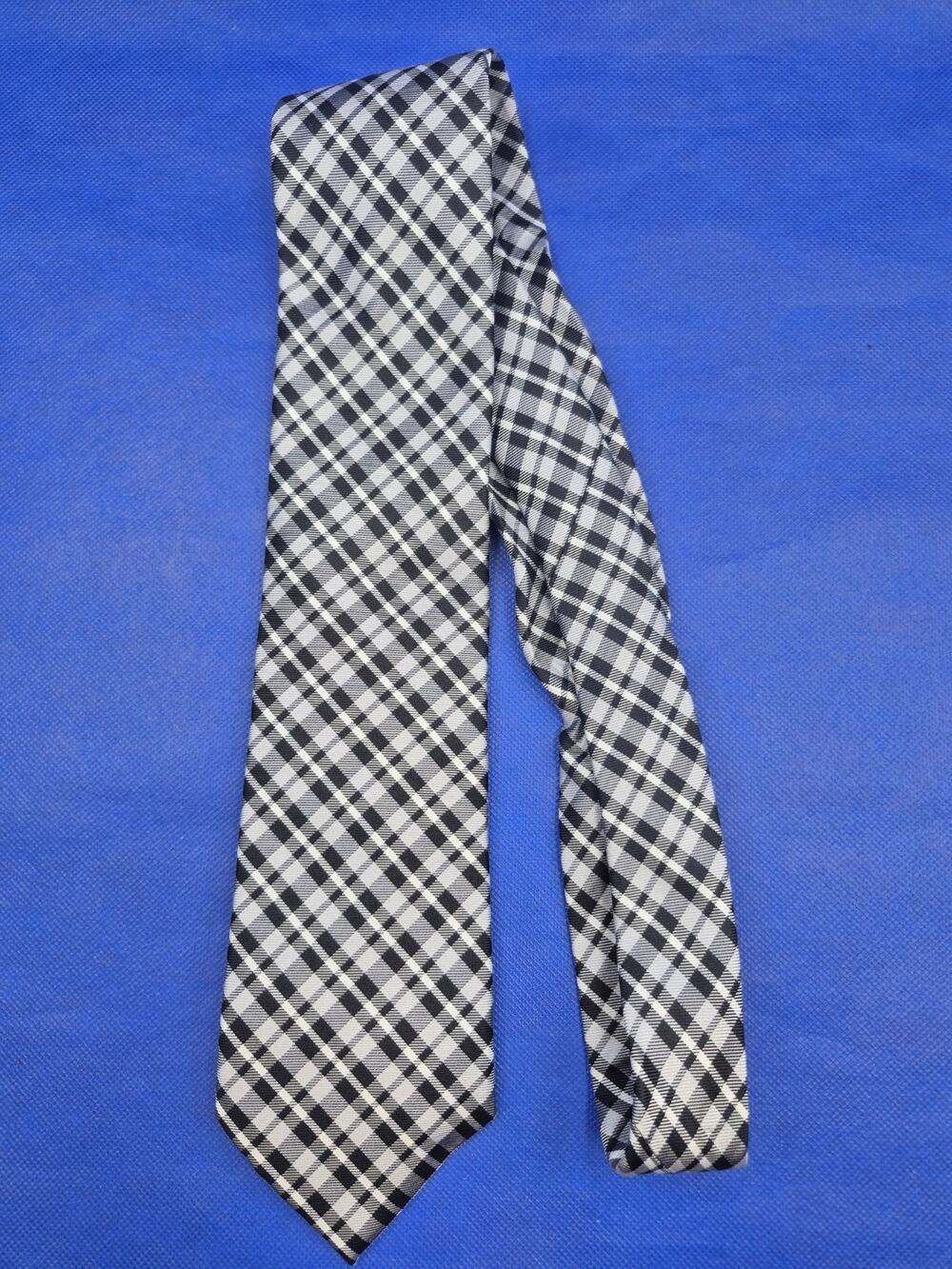 CHAPS Classy Black White Plaid Silk Tie 3.5x60"